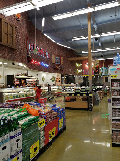 Supermarket «Vallarta Supermarkets», reviews and photos, 2705 S H St, Bakersfield, CA 93304, USA