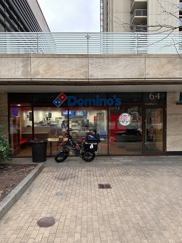 Domino's Pizza 02114