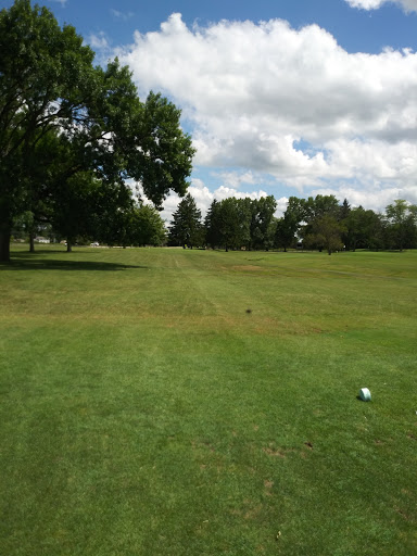 Golf Course «Par 3 Golf Course», reviews and photos, 3362 Fairlawn Dr, Columbus, IN 47203, USA