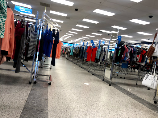 Clothing Store «Ross Dress for Less», reviews and photos, 3500 East-West Hwy, Hyattsville, MD 20782, USA