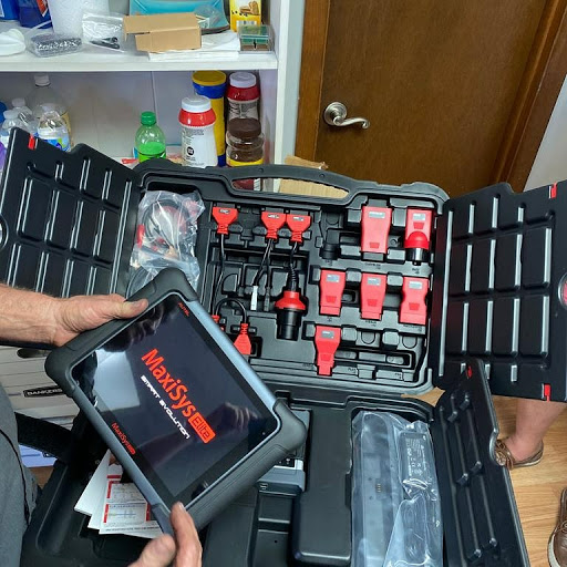 Auto Repair Shop «Honka Auto Repairs», reviews and photos, 1266 Court St, Clearwater, FL 33756, USA