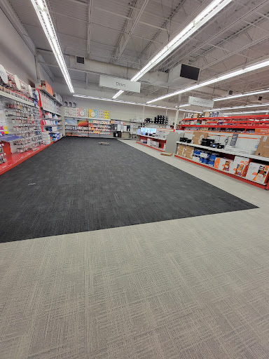 Office Supply Store «Staples», reviews and photos, 2045 S Pleasant Valley Rd, Winchester, VA 22602, USA