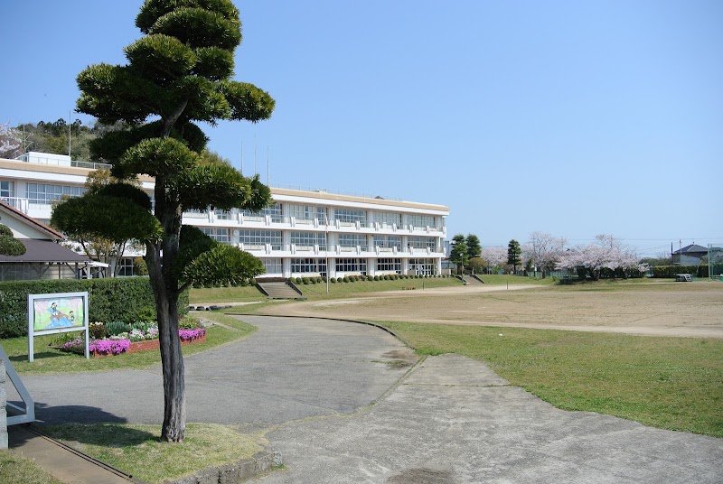 神崎中学校