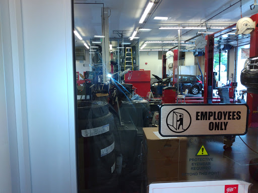 Auto Insurance Agency «AAA Gaithersburg Car Care Insurance Travel Center», reviews and photos, 16045 Shady Grove Rd, Rockville, MD 20850, USA