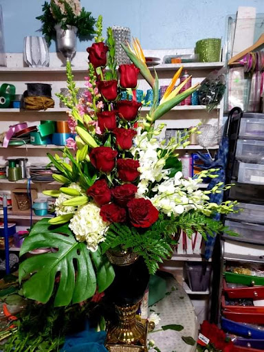 Florist «Floreria La Orquidea», reviews and photos, 510 S 1st St, Yakima, WA 98901, USA