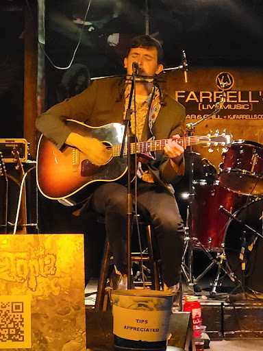 Bar & Grill «KJ Farrells Bar and Grill», reviews and photos, 242 Pettit Ave, Bellmore, NY 11710, USA