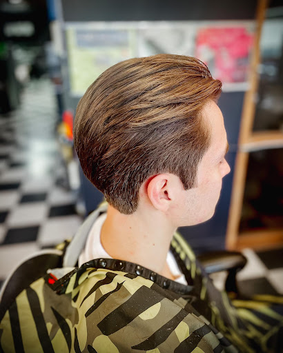 Barber Shop «Analog Barbershop», reviews and photos, 860 Olive St, Eugene, OR 97401, USA