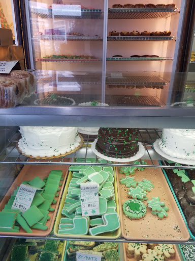 Shopping Mall «Woodmoor Shopping Center», reviews and photos, 10115 Colesville Rd, Silver Spring, MD 20901, USA