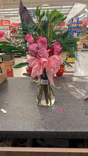 Grocery Store «Winn-Dixie», reviews and photos, 10 McFarland Blvd, Northport, AL 35476, USA