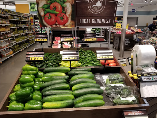 Grocery Store «Food Lion», reviews and photos, 1941 S Church St, Smithfield, VA 23430, USA