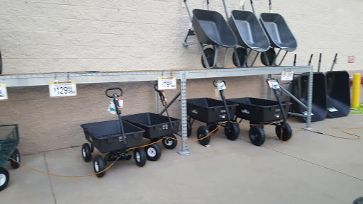 Home Improvement Store «Tractor Supply Co.», reviews and photos, 2091 E Main St, Spartanburg, SC 29307, USA