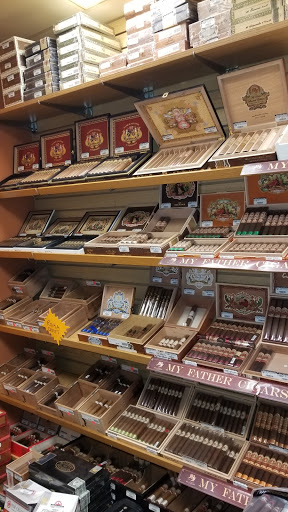 Tobacco Shop «Wooden Indian Tobacco Shop & Cigar Lounge», reviews and photos, 95 S Eagle Rd, Havertown, PA 19083, USA