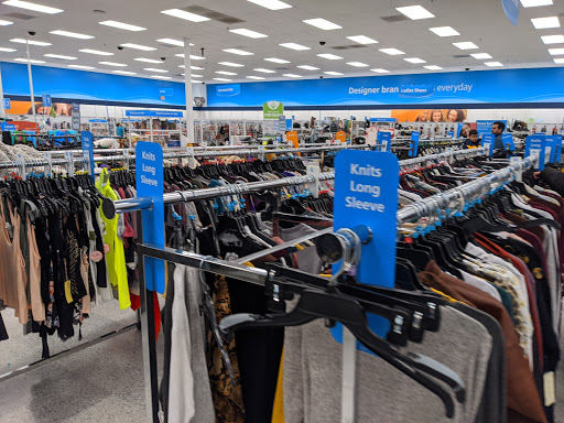 Clothing Store «Ross Dress for Less», reviews and photos, 484 Randall Rd, South Elgin, IL 60177, USA