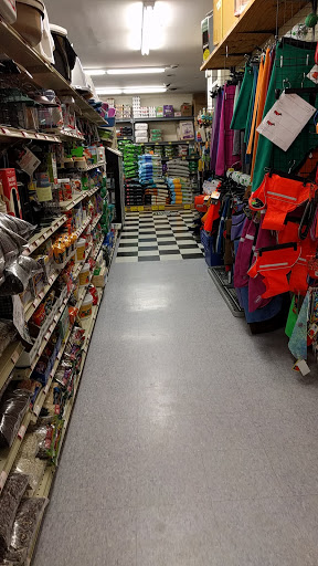 Pet Supply Store «Pet Food Warehouse, Ltd.», reviews and photos, 2455 Shelburne Rd, Shelburne, VT 05482, USA