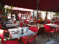 Atmosphère du Restaurant Le Café de la Place Périgueux à Périgueux - n°2