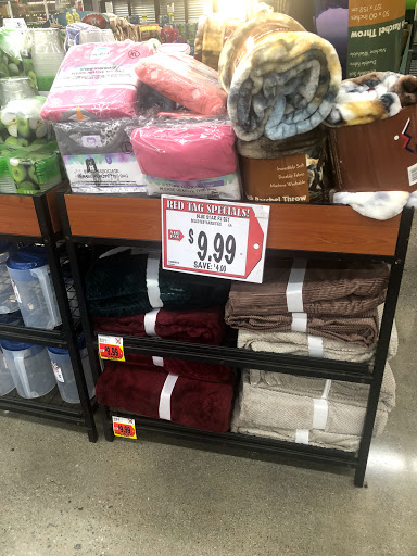 Grocery Store «Superior Grocers», reviews and photos, 12630 Hawthorne Blvd, Hawthorne, CA 90250, USA