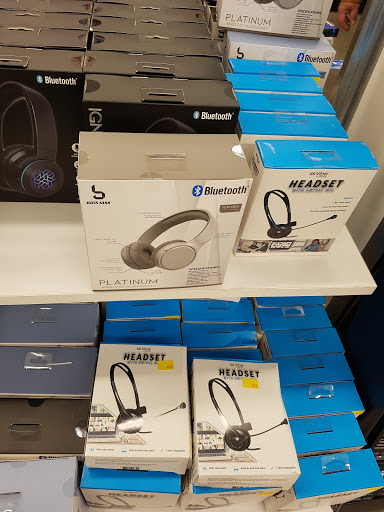 Variety Store «Five Below», reviews and photos, 5900 Poyner Anchor Ln, Raleigh, NC 27616, USA