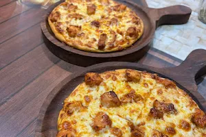 pizza inn image