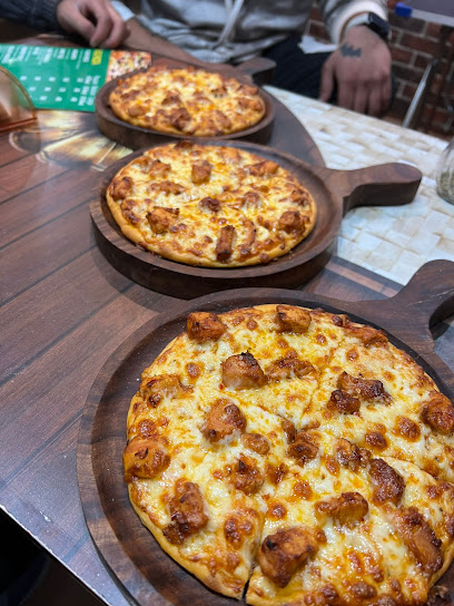 pizza inn - chowk, NALBANDPORA, Safakadal, Srinagar, Jammu and Kashmir 190010