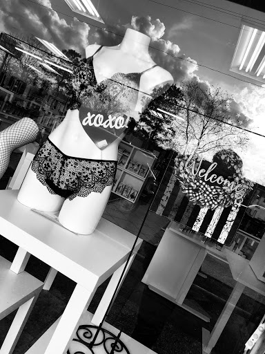 Lingerie Store «Katz Stores - West Road», reviews and photos, 9820 North Fwy B, Houston, TX 77037, USA