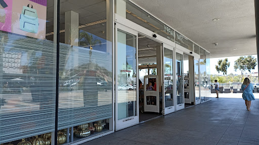 Nordstrom Rack Mission Valley, 1640 Camino Del Rio N, San Diego, CA 92108, USA, 