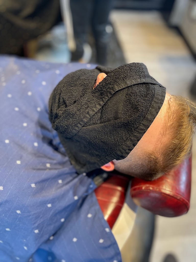 Troy Barber Shop 45373