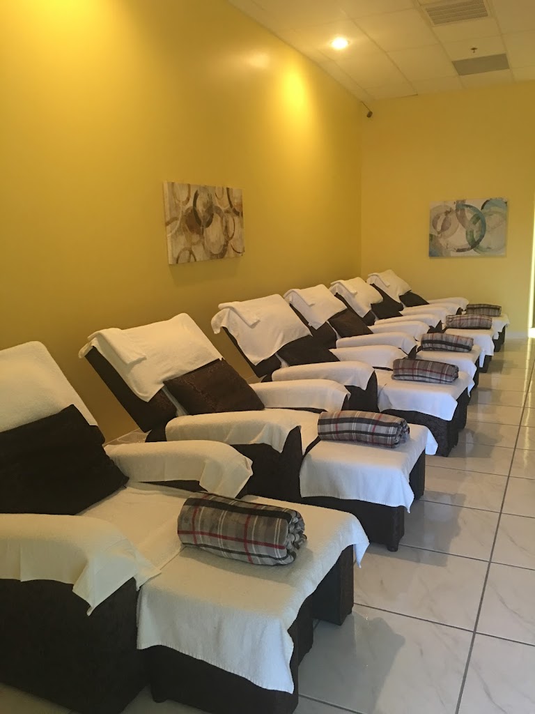 Gold Star Massage 77581