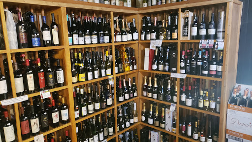 Liquor Store «Riverside Liquors», reviews and photos, 1251 King St, Jacksonville, FL 32204, USA