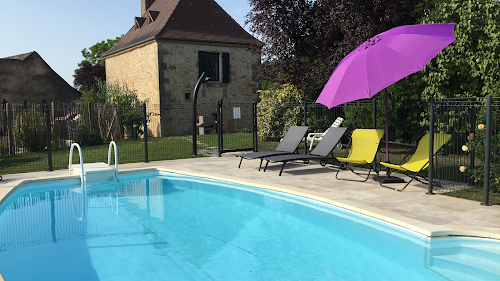 Lodge Gîte Au Roc de Bourzac - Location de Vacances avec piscine en Dordogne Périgord à Bayac Bayac
