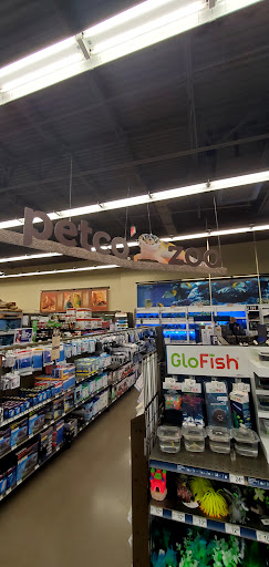 Pet Supply Store «Petco Animal Supplies», reviews and photos, 3000 Gateway St #220, Springfield, OR 97477, USA