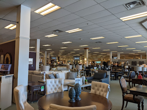Furniture Store «Raymour & Flanigan Furniture and Mattress Store», reviews and photos, 150 Harmon Meadow Blvd, Secaucus, NJ 07094, USA