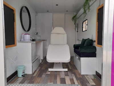 Beauté Harmonie Truck // Guitteau Gwendoline à Le Pin