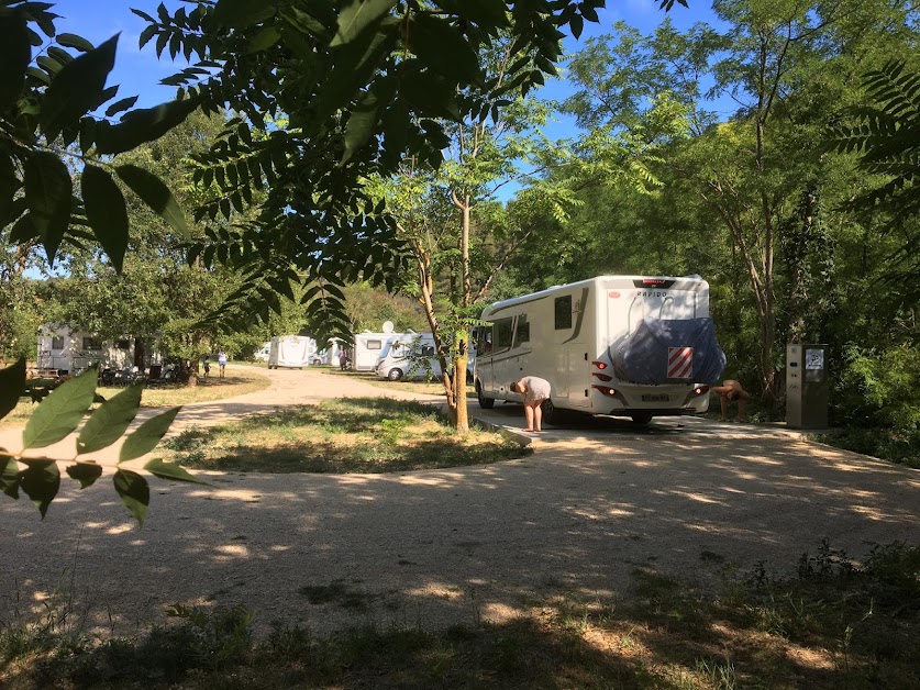Aire Camping-Car Park à Goult (Vaucluse 84)