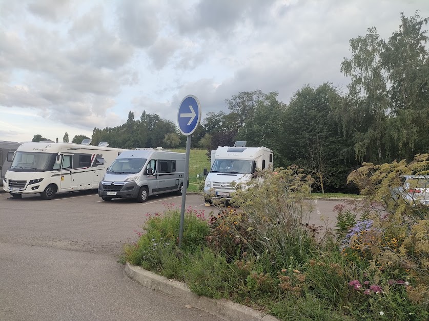 aire de services et stationnement camping cars à Gron (Yonne 89)