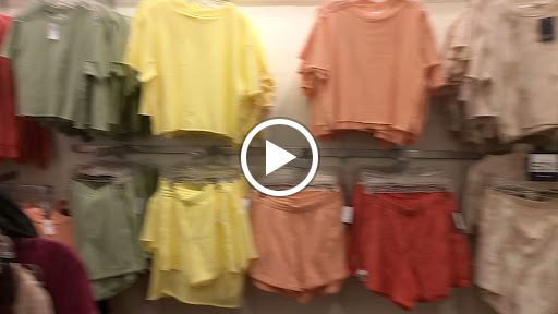 Clothing Store «Gap Outlet», reviews and photos, 11401 NW 12th St, Miami, FL 33172, USA