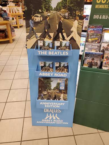 Book Store «Barnes & Noble», reviews and photos, 70 Worcester-Providence Turnpike, Millbury, MA 01527, USA