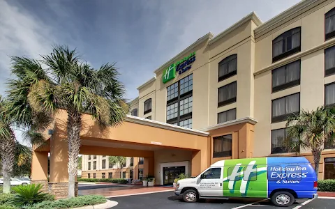 Holiday Inn Express & Suites Jacksonville SE- Med Ctr Area, an IHG Hotel image