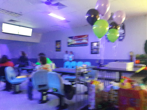 Bowling Alley «Laraway Lanes», reviews and photos, 1009 W Laraway Rd, New Lenox, IL 60451, USA