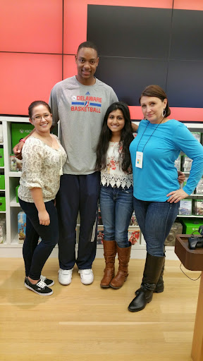 Computer Store «Microsoft Store - Freehold Raceway Mall», reviews and photos, 3710 U.S. 9, Freehold, NJ 07728, USA