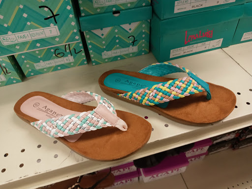 Shoe Store «Niebla Shoes #2», reviews and photos, 1767 W 37th St, Hialeah, FL 33012, USA