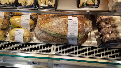 Grocery Store «H-E-B Grocery», reviews and photos, 407 S Adams St, Fredericksburg, TX 78624, USA