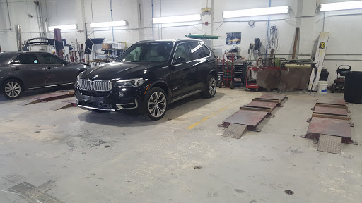 Auto Body Shop «Tropical Paint & Body Shop», reviews and photos, 13925 SW 145th Ct, Miami, FL 33186, USA