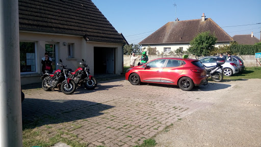 Auto-École And Motorcycle Ecole De Marolles à Marolles-les-Braults, Sarthe