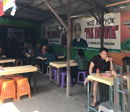 Mie Kopyok Pak Dhuwur photo