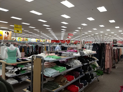 Department Store «Target», reviews and photos, 2625 Peachtree Pkwy, Suwanee, GA 30024, USA