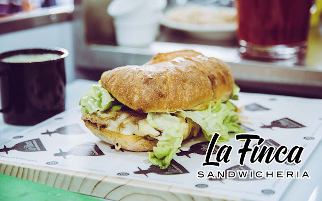 Opiniones de La Finca sandwichería en Linares - Restaurante