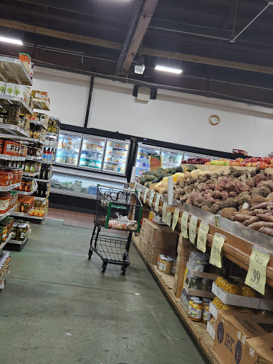 Grocery Store «Garden State Farmers Market», reviews and photos, 2549 US-1, North Brunswickck, NJ 08816, USA