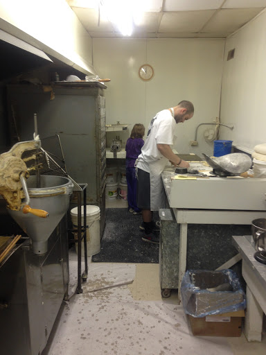 Donut Shop «DONUT SHOP», reviews and photos, 613 W 24th St, Plainview, TX 79072, USA