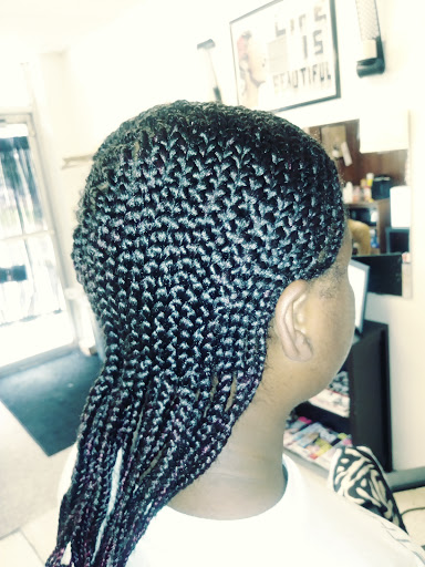 Beauty Salon «Studio 214 Nails & Beauty», reviews and photos, 2695 N Haven Blvd #5, Cuyahoga Falls, OH 44223, USA