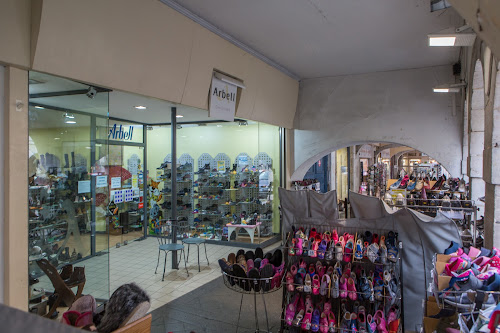 Arbell Chaussures à Lons-le-Saunier
